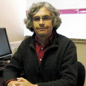 Dr. Leonardo Balart