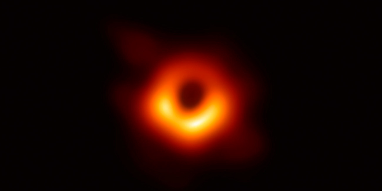 Se logró obtener una imagen real de un agujero negro por primera vez en la historia
